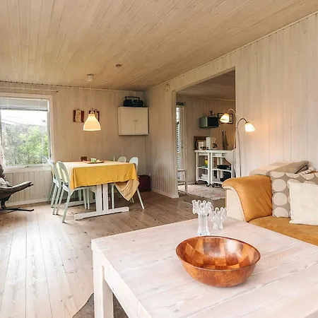 6 Person In Tatil Evi Hadsund